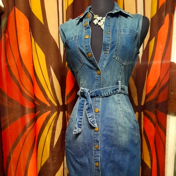 DENIM JEAN DRESS SIZE SMALL - Picture 2 of 6